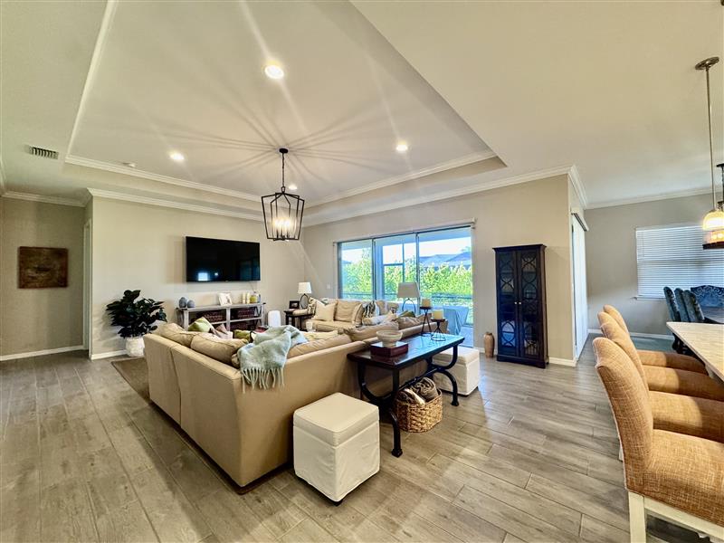 380 Maraviya Blvd – photo 5