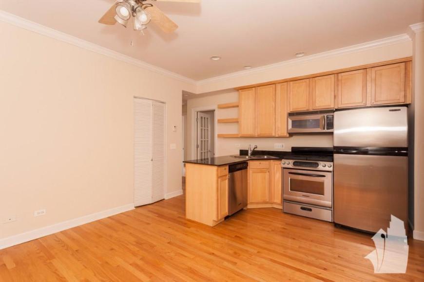 3254 North Clifton – photo 1