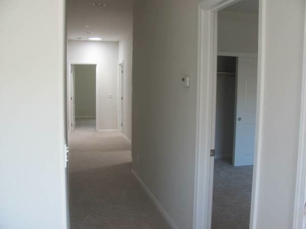 866 Lawrence Drive – photo 5