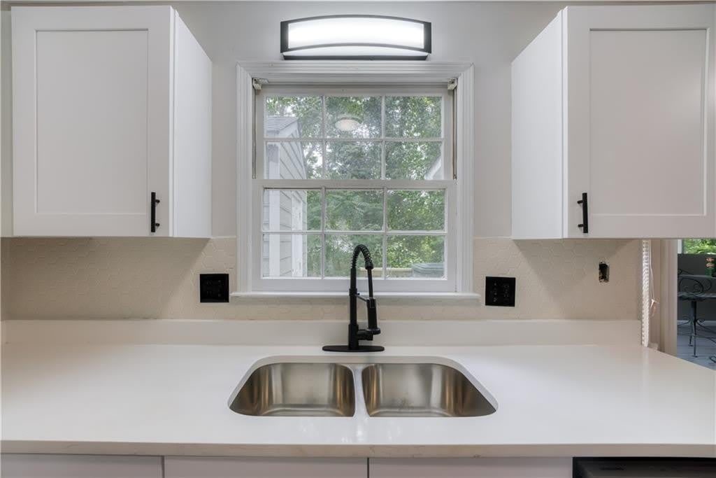 61 Powers Ferry Manor SE – photo 5
