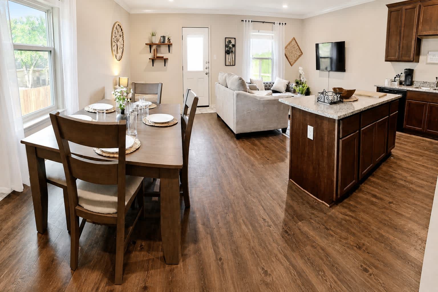 1705 Clovis Drive – photo 2