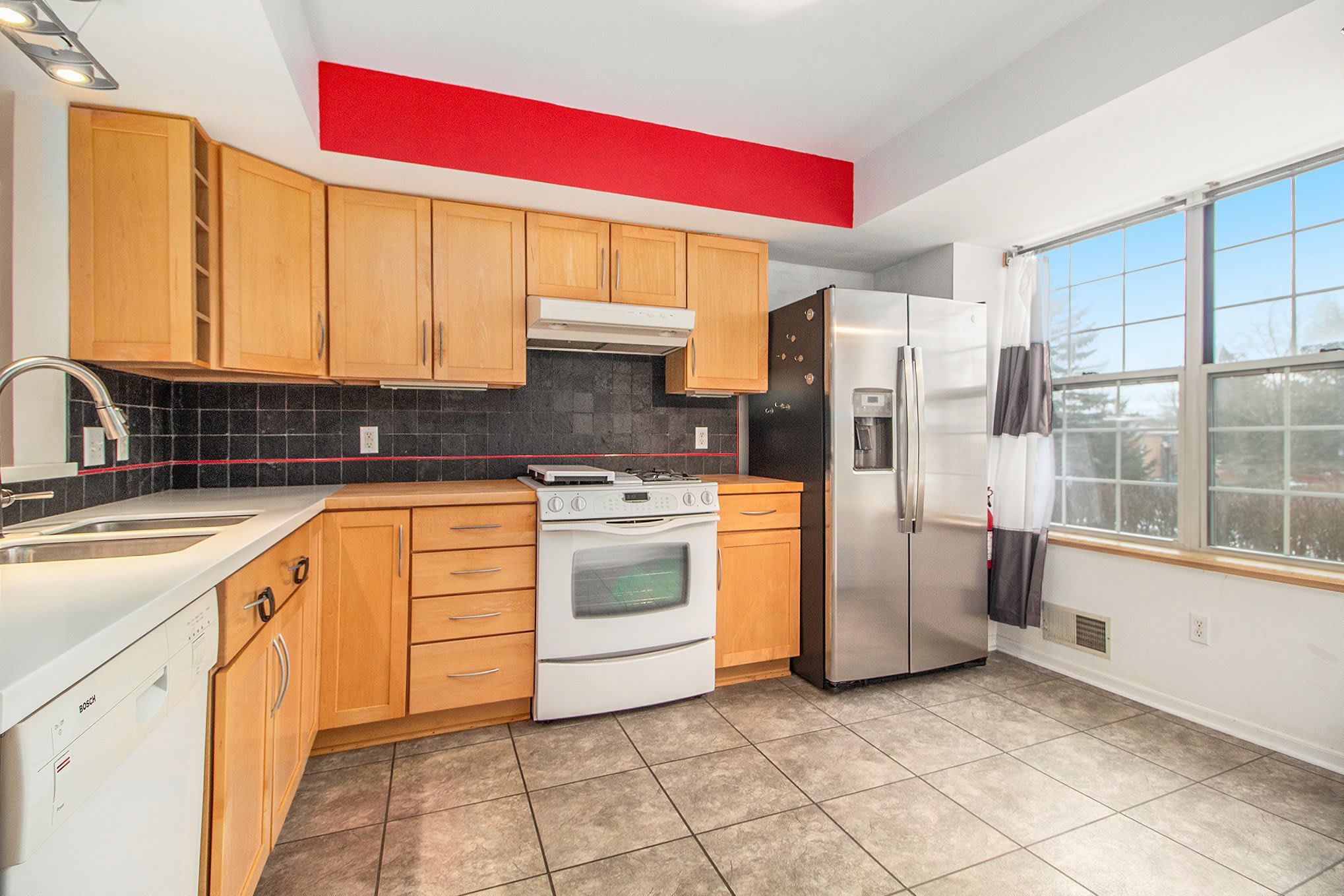 230 Lyn Anne Court – photo 3