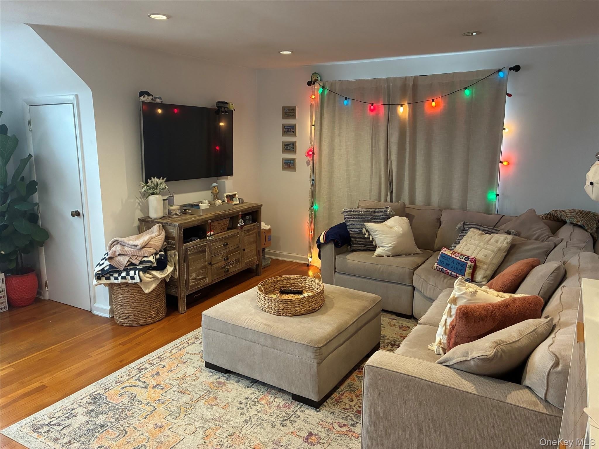 375 W Fulton Street – photo 2