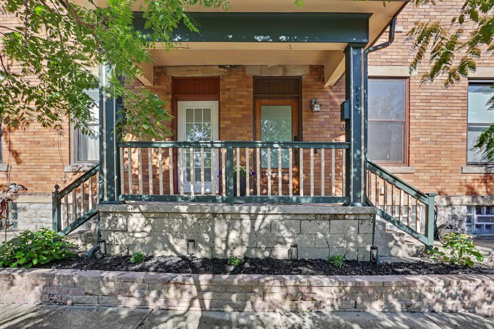 982 Highland Street – photo 2
