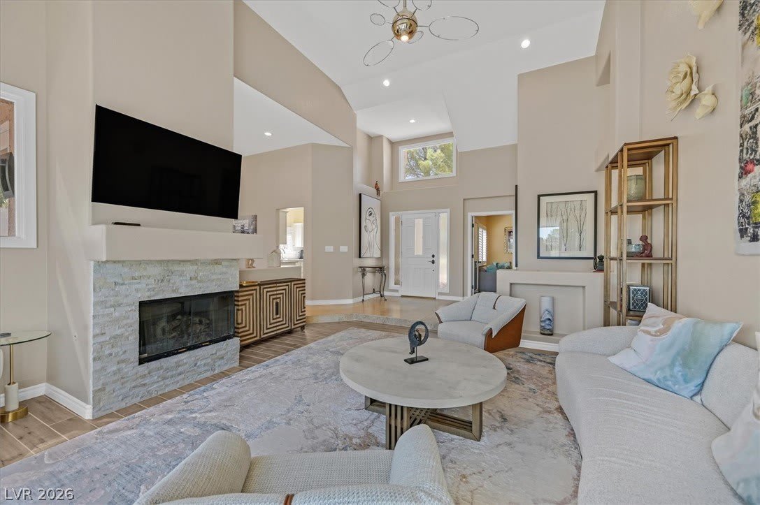 8161 Round Hills Circle – photo 4