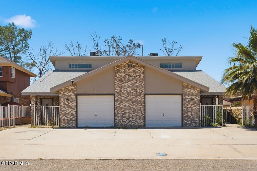 821 Los Lagos Way – photo 1