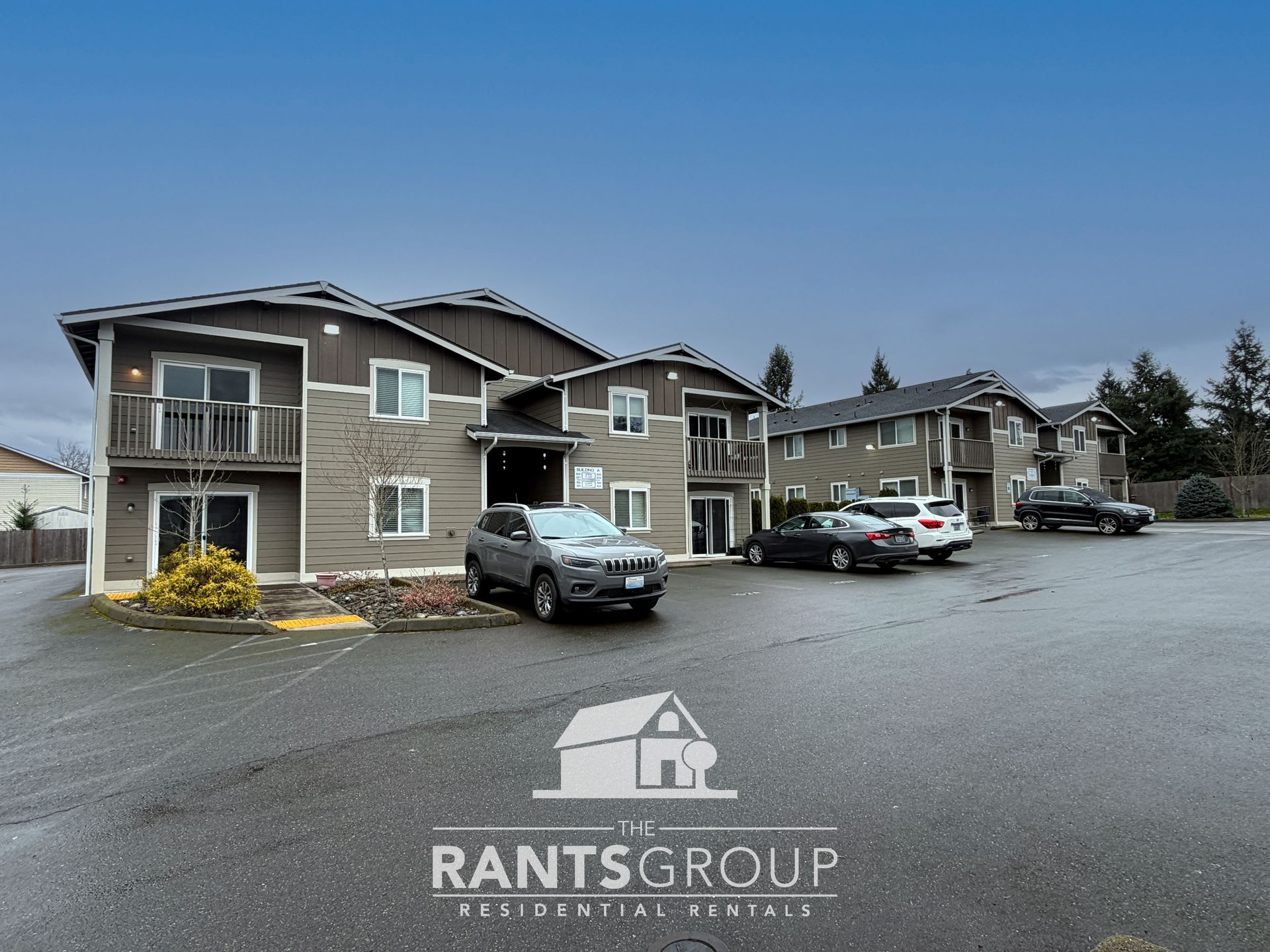 Beautiful Spacious 4Bd 2 5Ba Home – photo 2
