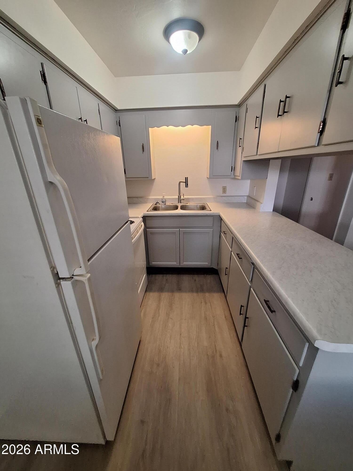 36 W PASADENA Avenue – photo 2