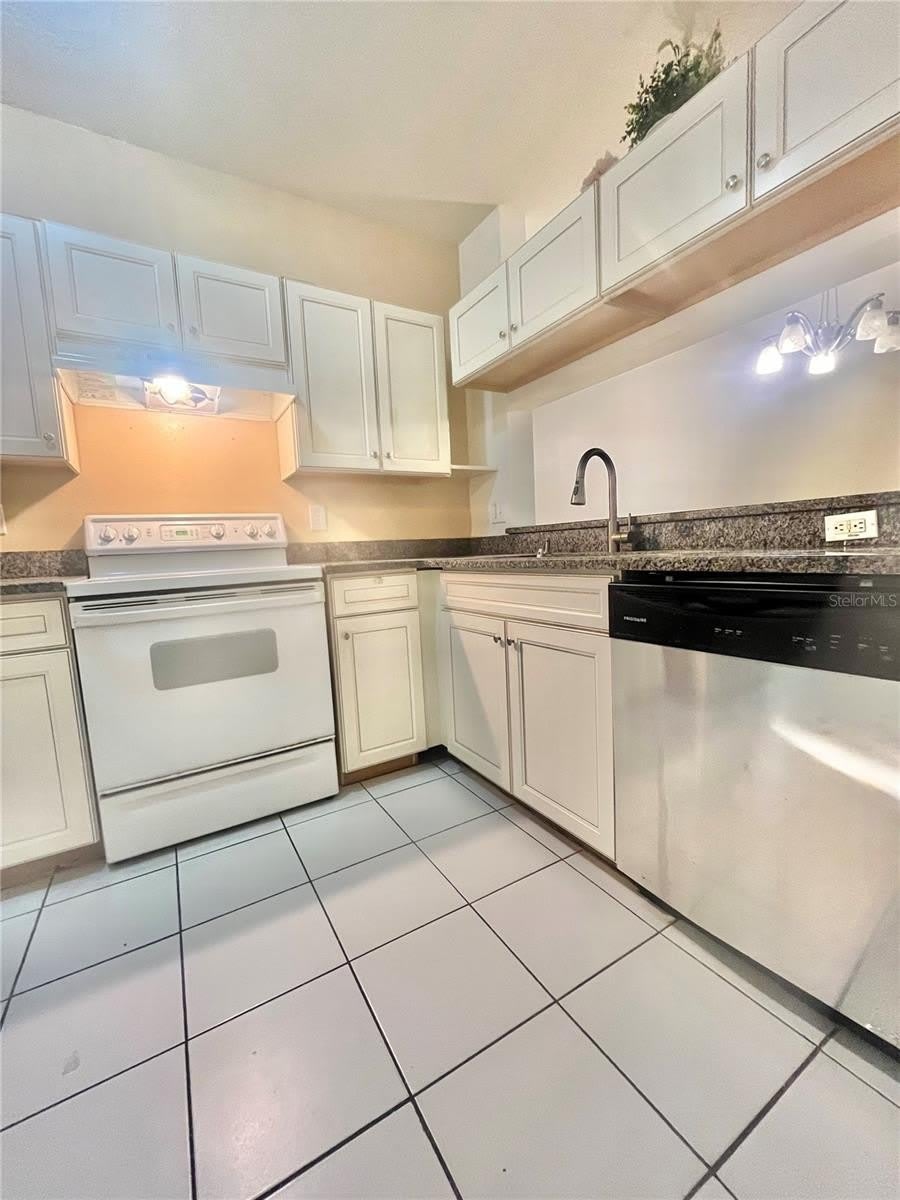 1211 KENNEWICK Court – photo 5