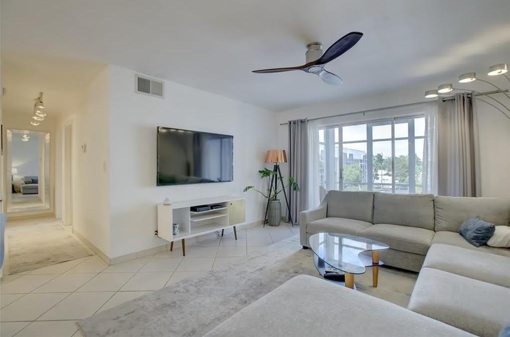3020 NE 16th Avenue – photo 5