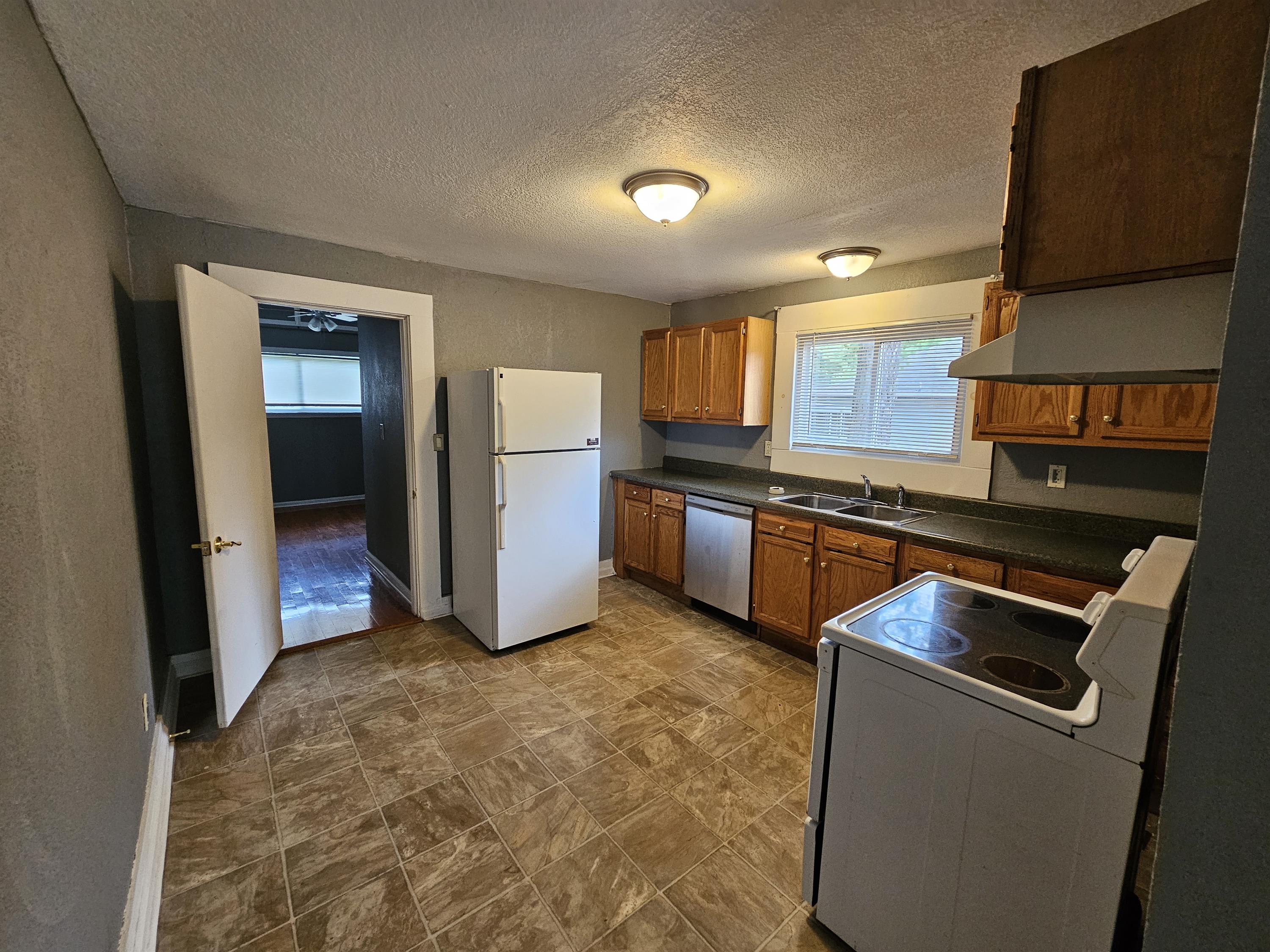 107 Guild Street – photo 4