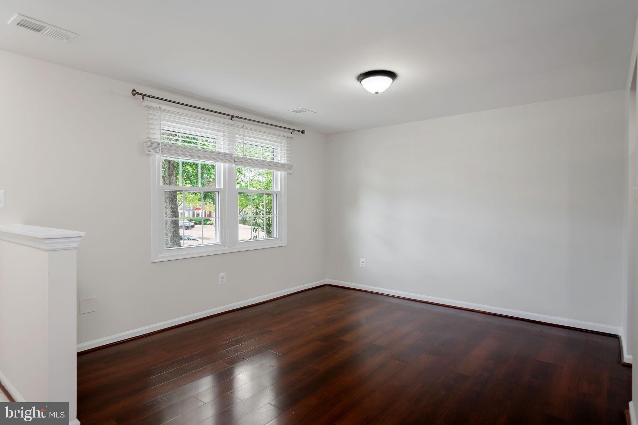 6324 Lightburn Court – photo 4