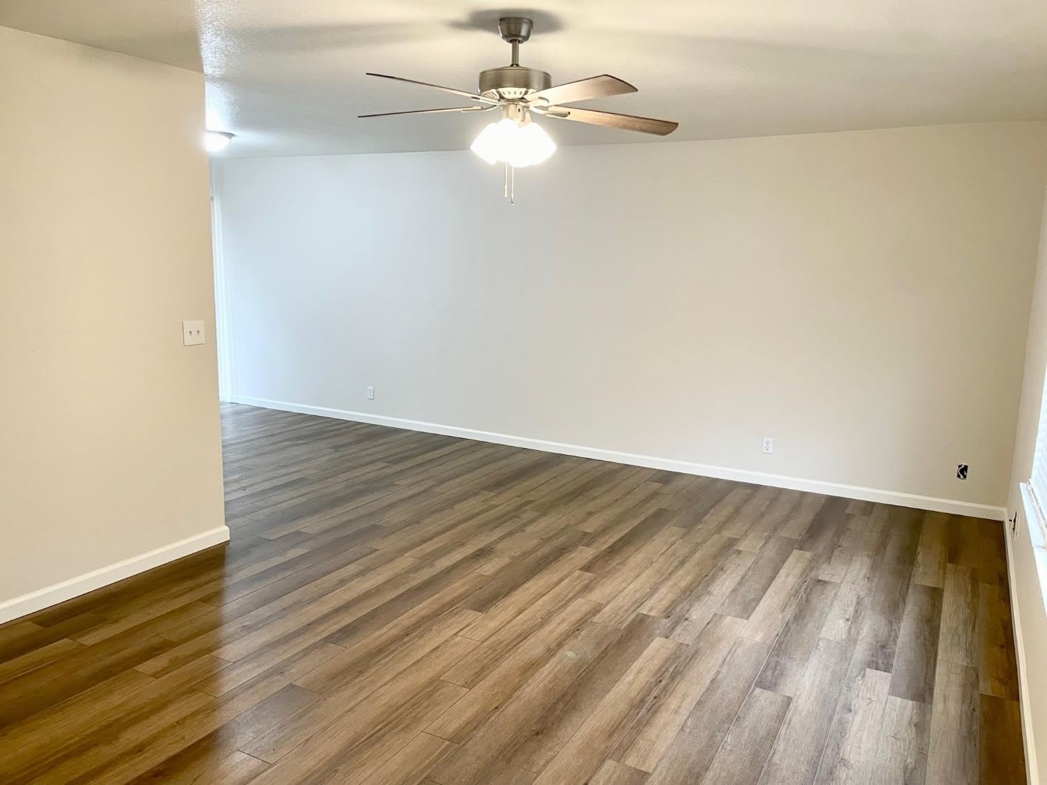 363 E Florinda Street – photo 4
