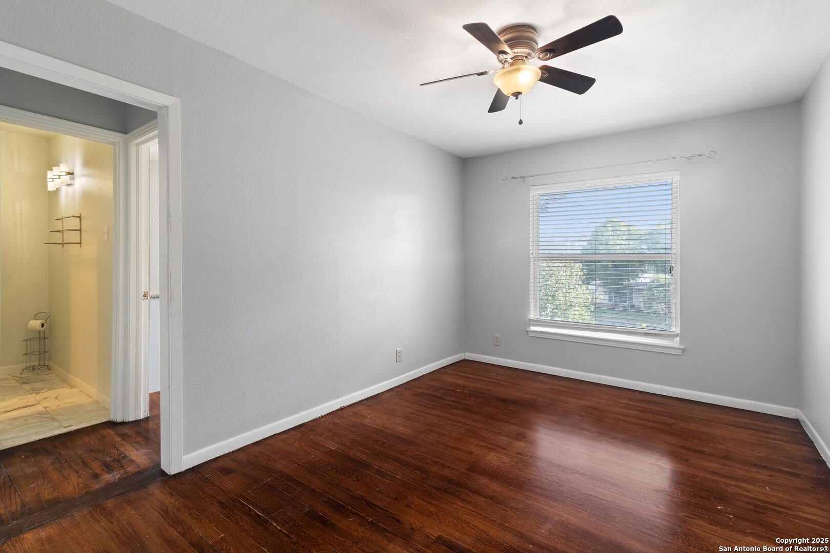 311 KAREN LN – photo 5