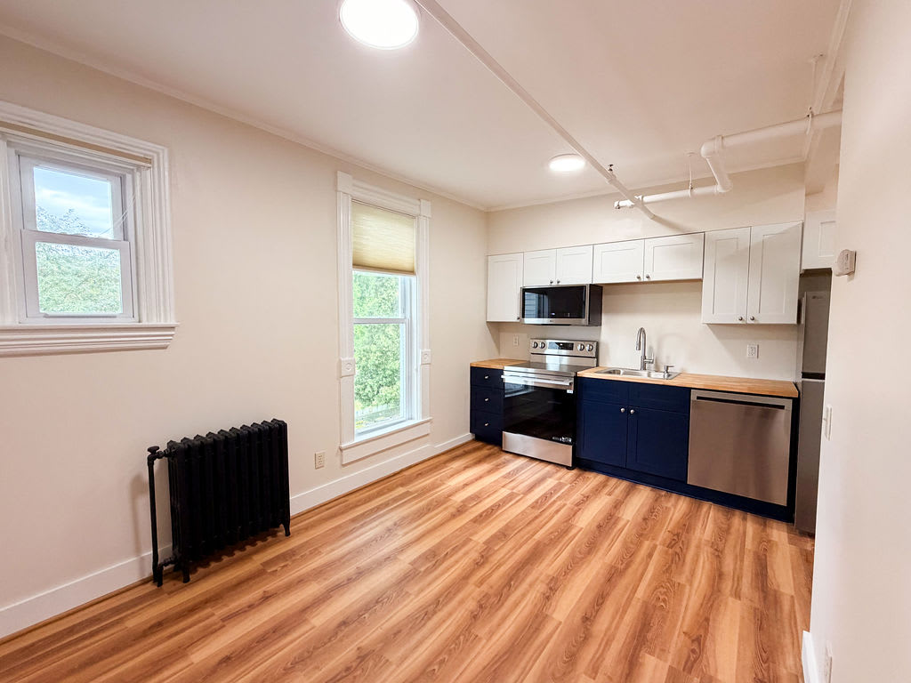 40 E Main St – photo 5