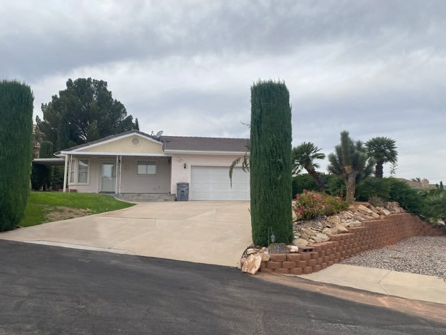 660 Vermillion Ave. – photo 1