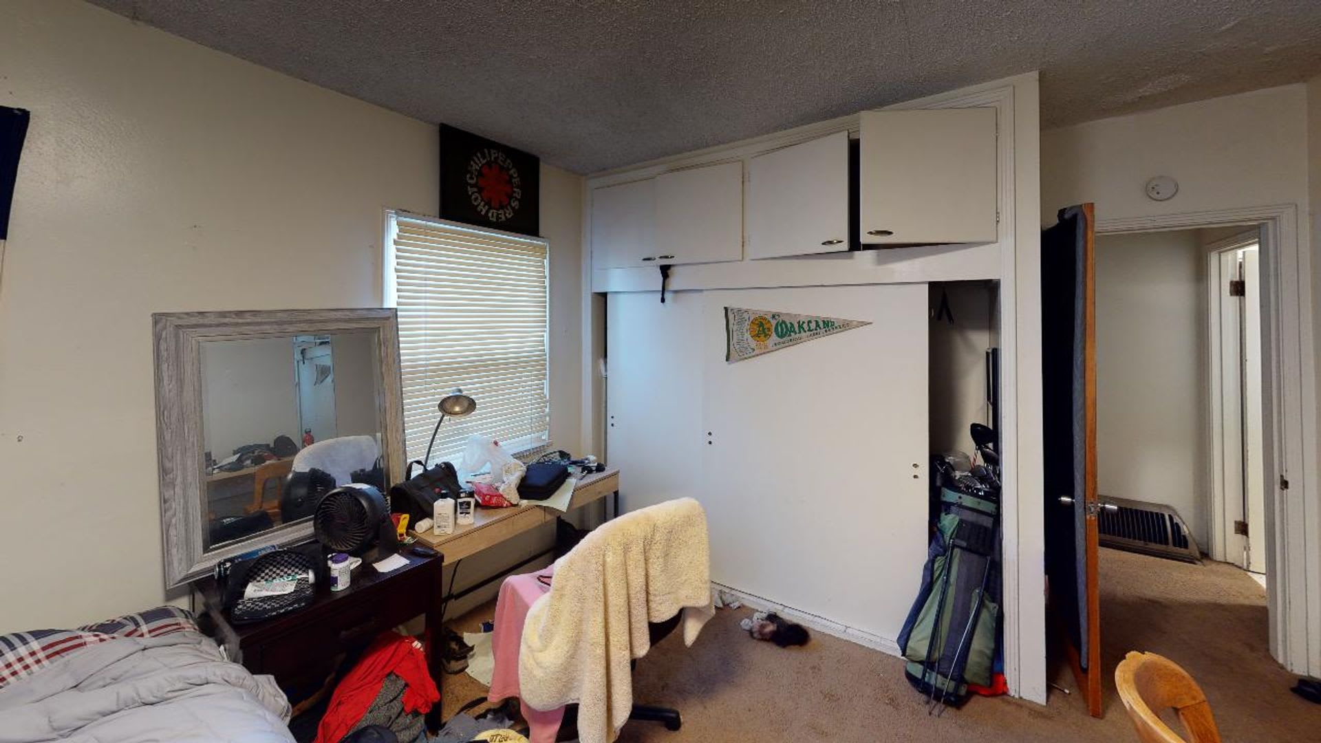 586 Pacific Street – photo 5