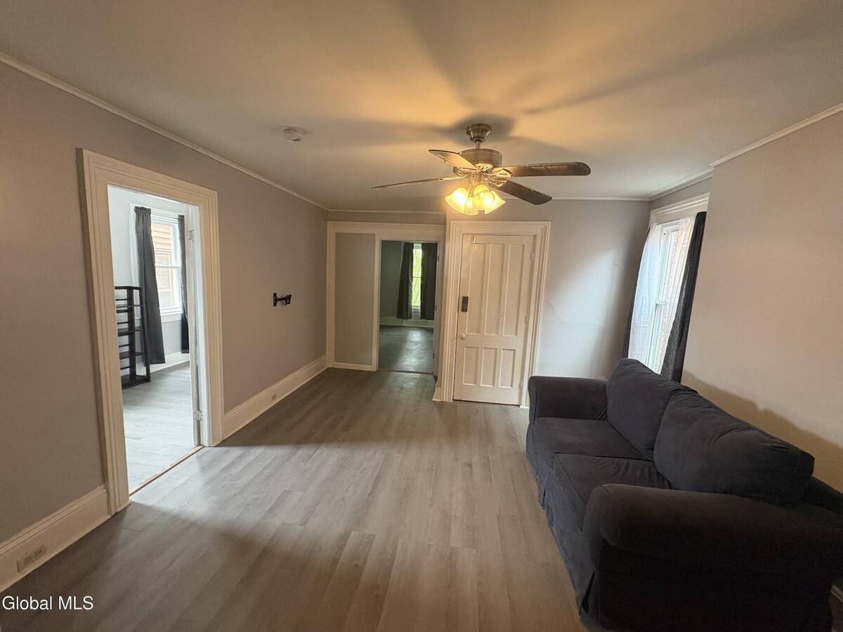 334 4th Street – photo 3