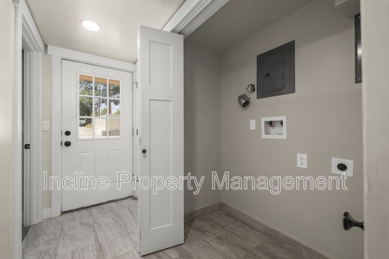43 W 100 N – photo 4