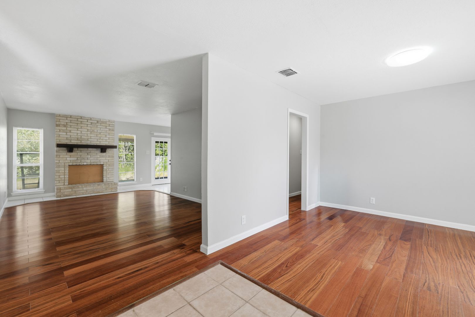 Fully Updated Single Story Home With Greenbelt Views – photo 5