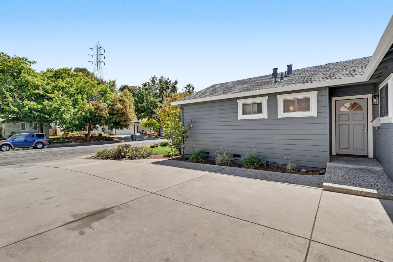 662 McCarty Avenue – photo 3