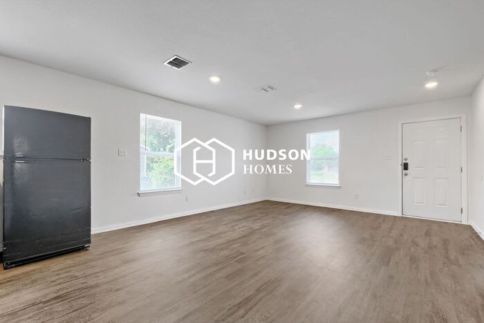 334 Glenbrook – photo 3
