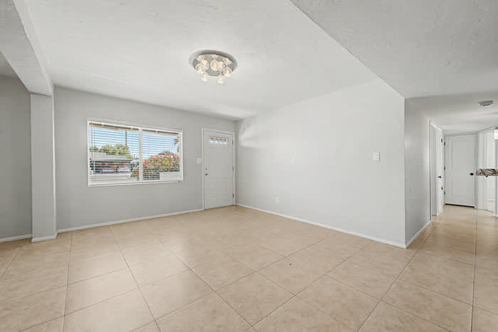 2514 East Campbell Avenue – photo 5