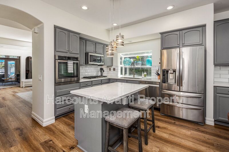 499 N Cleveland St – photo 4