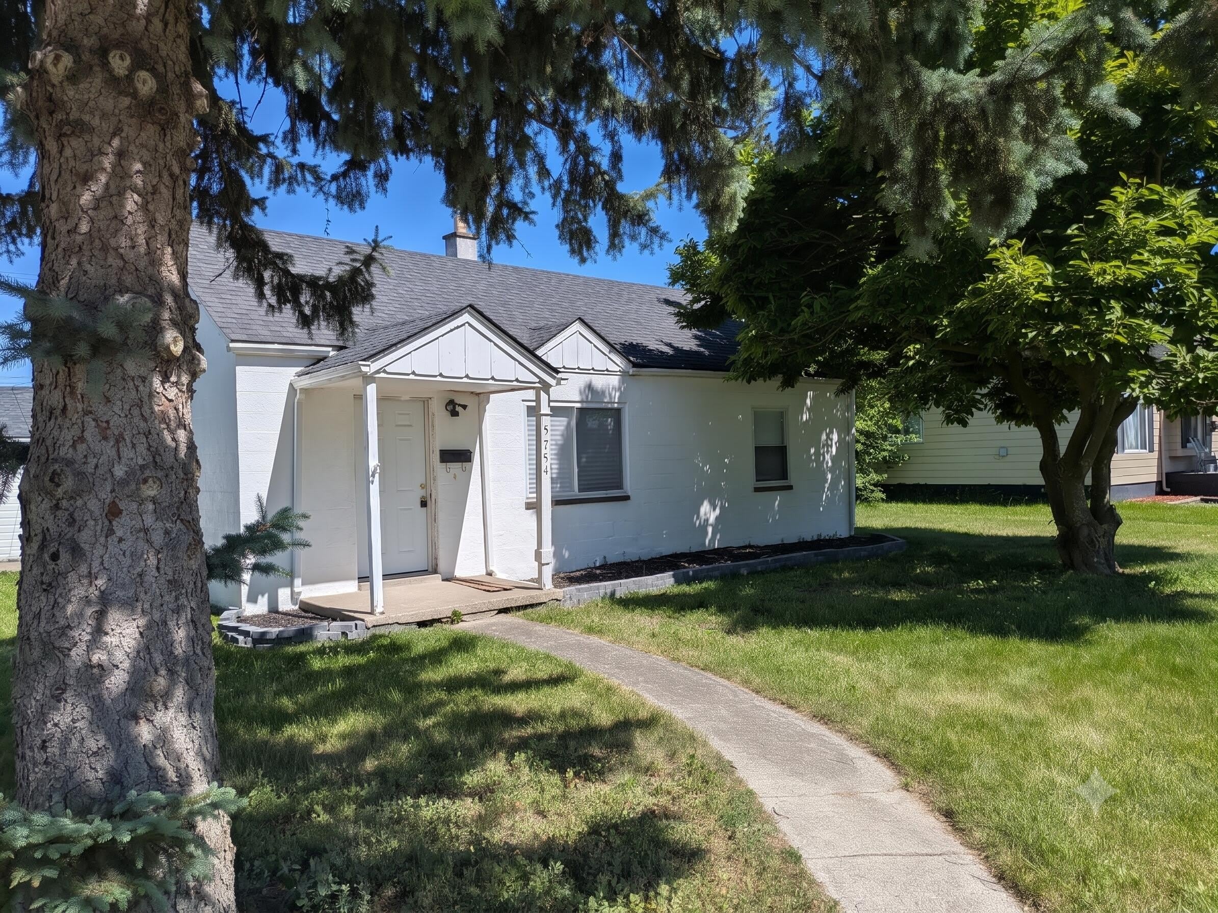 5754 Arcola Street – photo 1