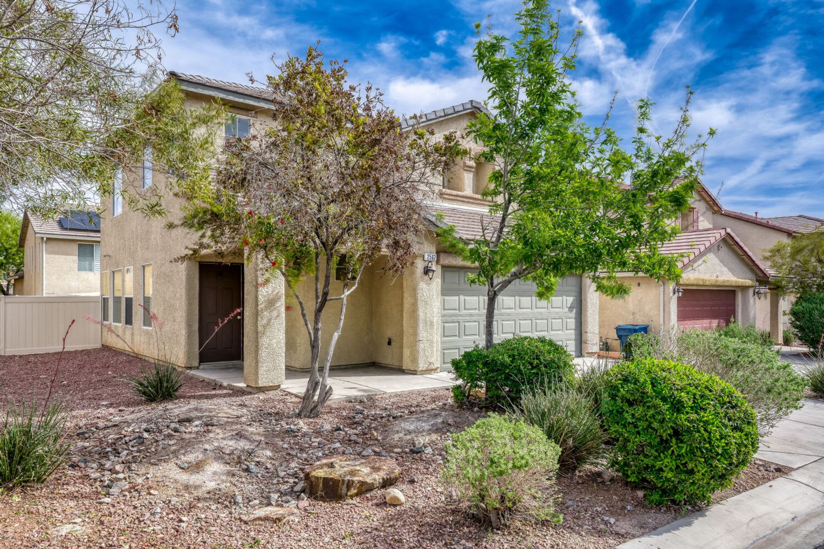 Beautiful 4-Bedroom Henderson Home with Fireplace & 2-Car Garage! – photo 4