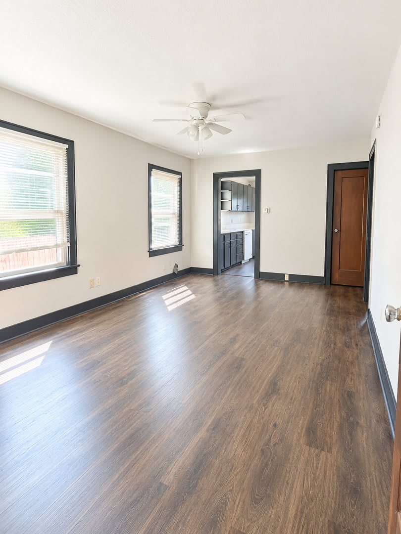 Limited-Time Offer: $25 Application Fee, Apply Today! Spacious 6 Bedroom, 2 Bathroom Home! – photo 2