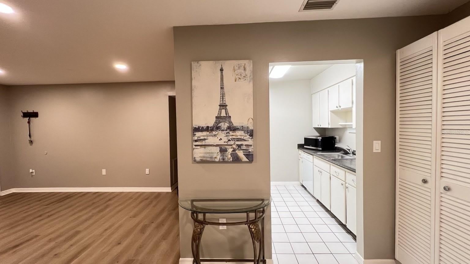 4325 AEGEAN Drive – photo 3