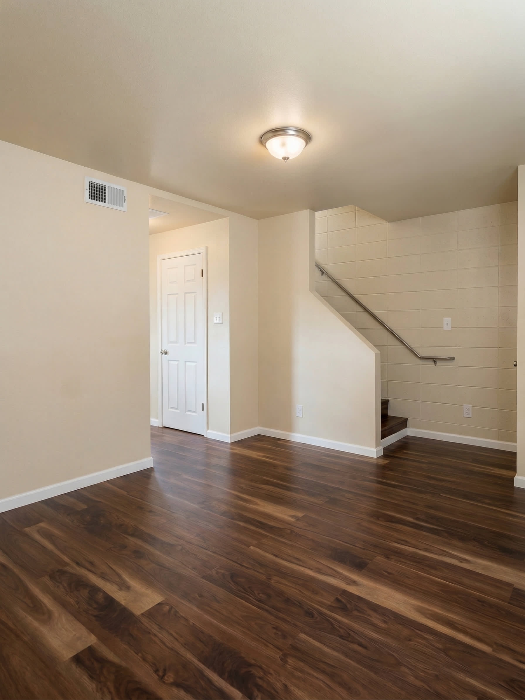 411 Hudson Street – photo 3