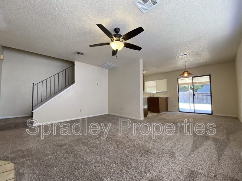 4801 Stone Ridge Dr – photo 3