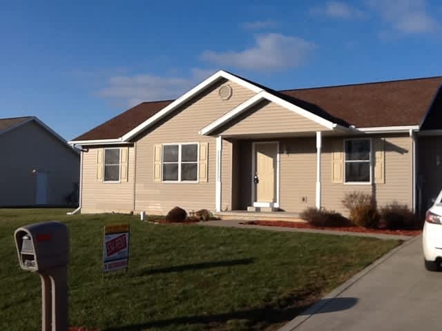 3 Bedroom Single Family Home! – photo 1