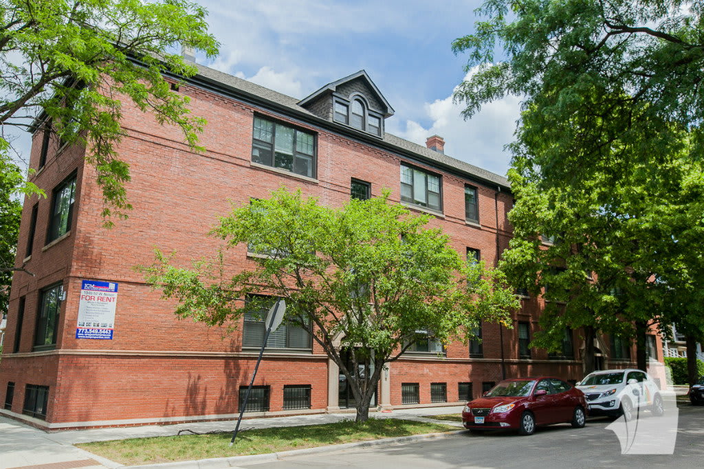 1952 West Nelson Street – photo 1