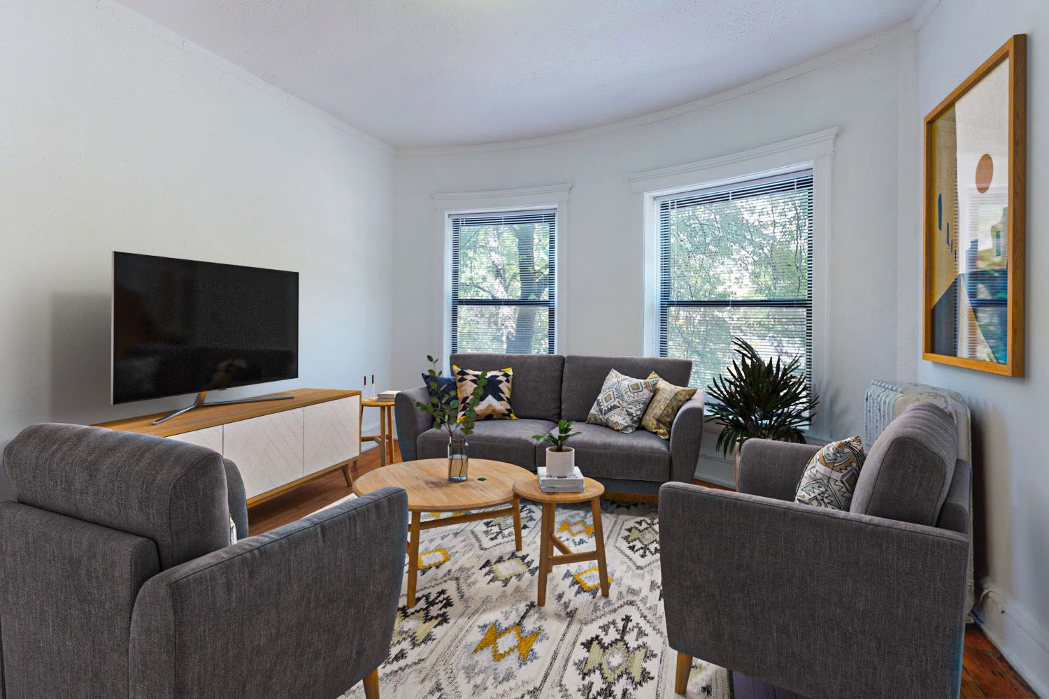 1515 E. 54th Street – photo 2