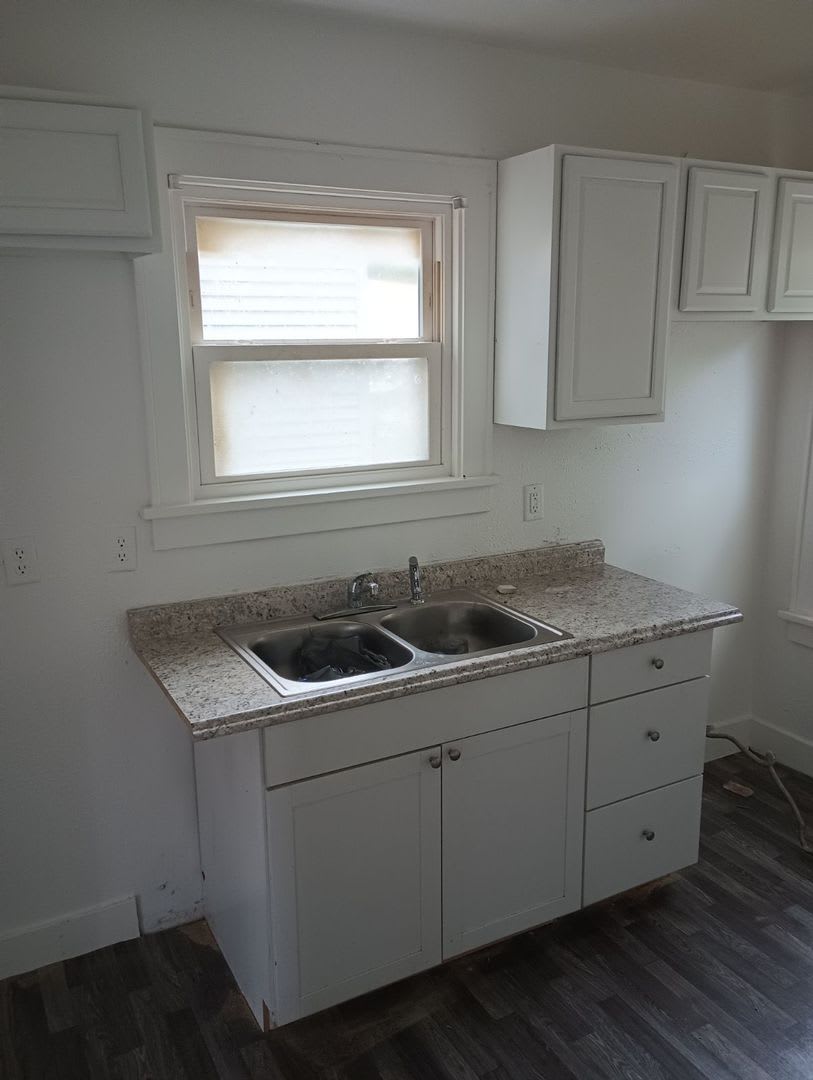 2 Bed 1 Bathroom 900 00 – photo 3