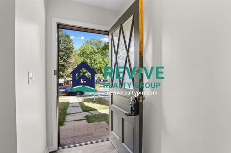 28765 Glasgow Street – photo 3