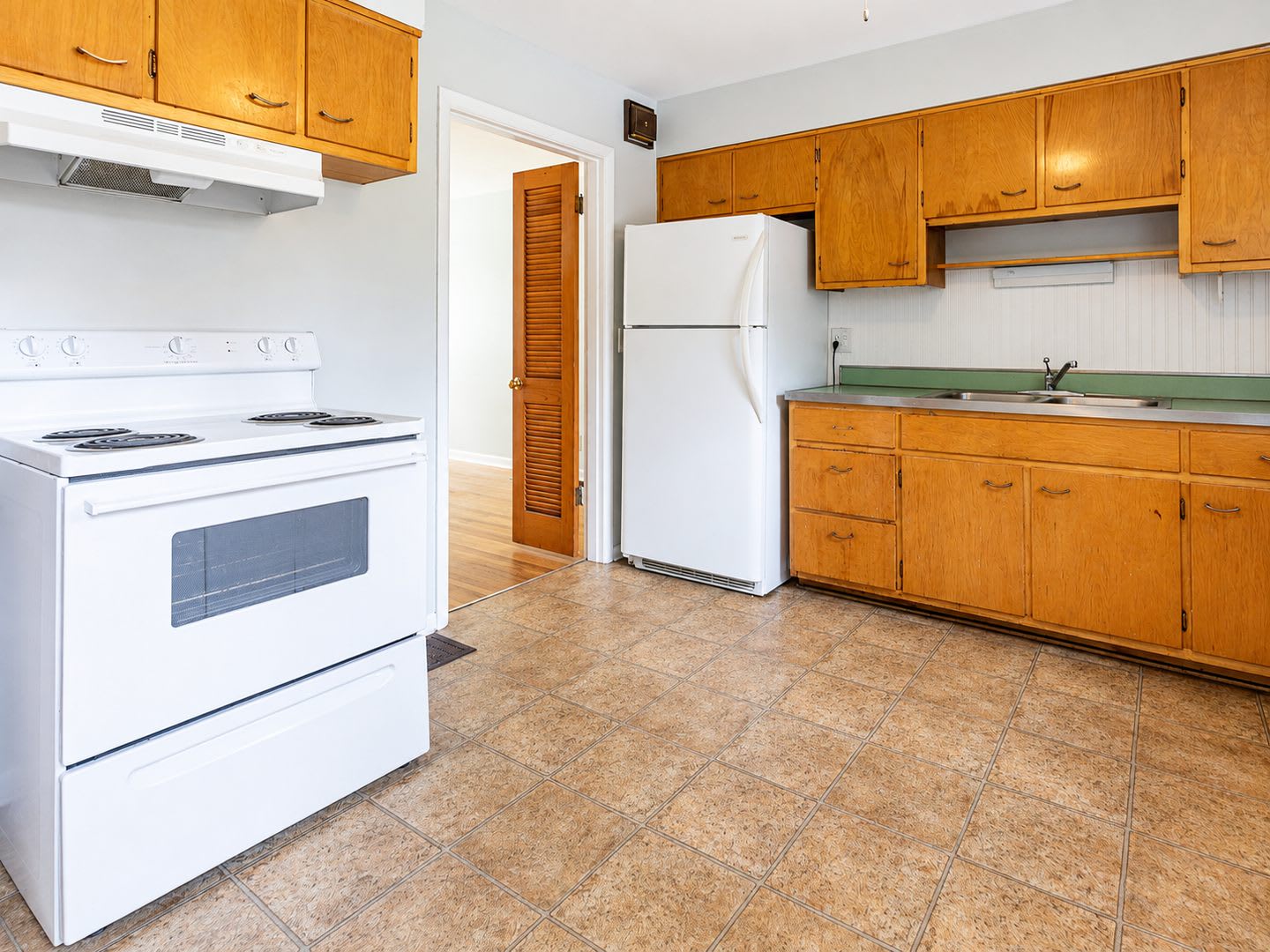 2728 Riedling Dr – photo 4