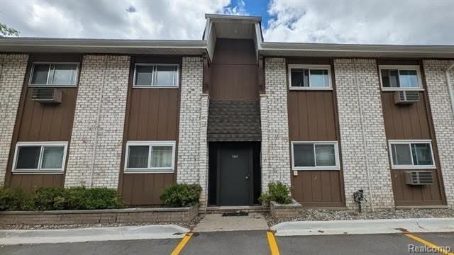 7605 Woodview Street – photo 1