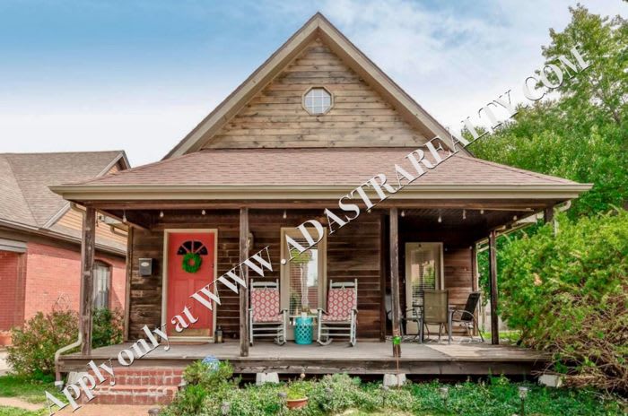 2715 Holmes Street – photo 2