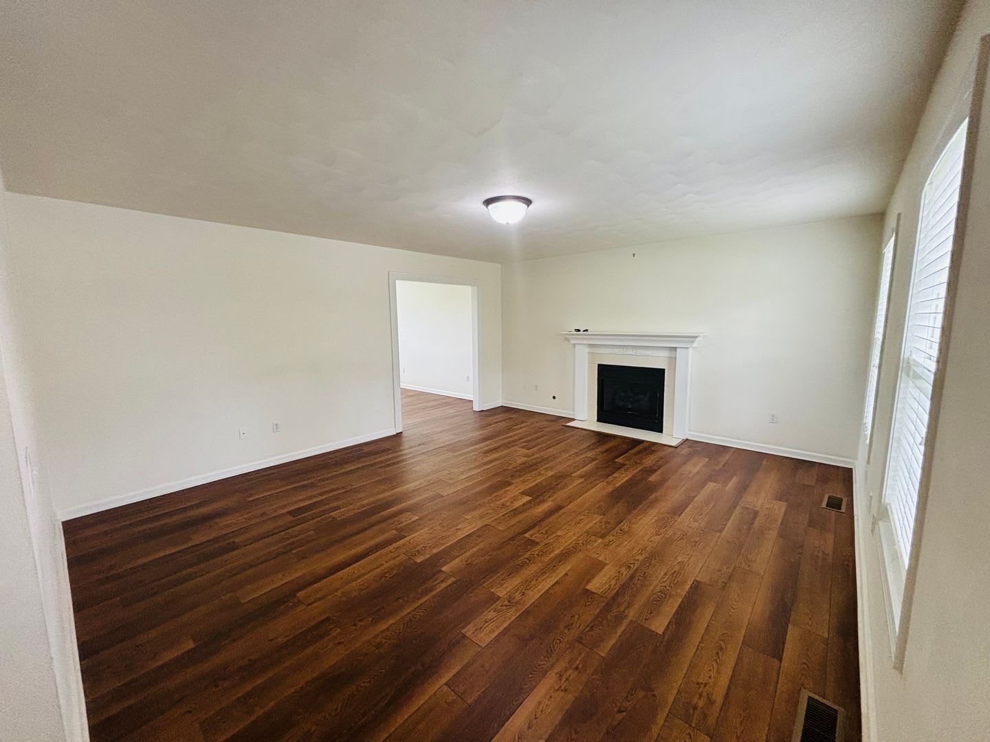3 Bedroom 2.5 Bath House – photo 2