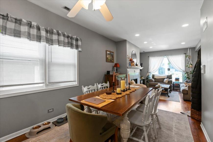1345 West Walton – photo 2