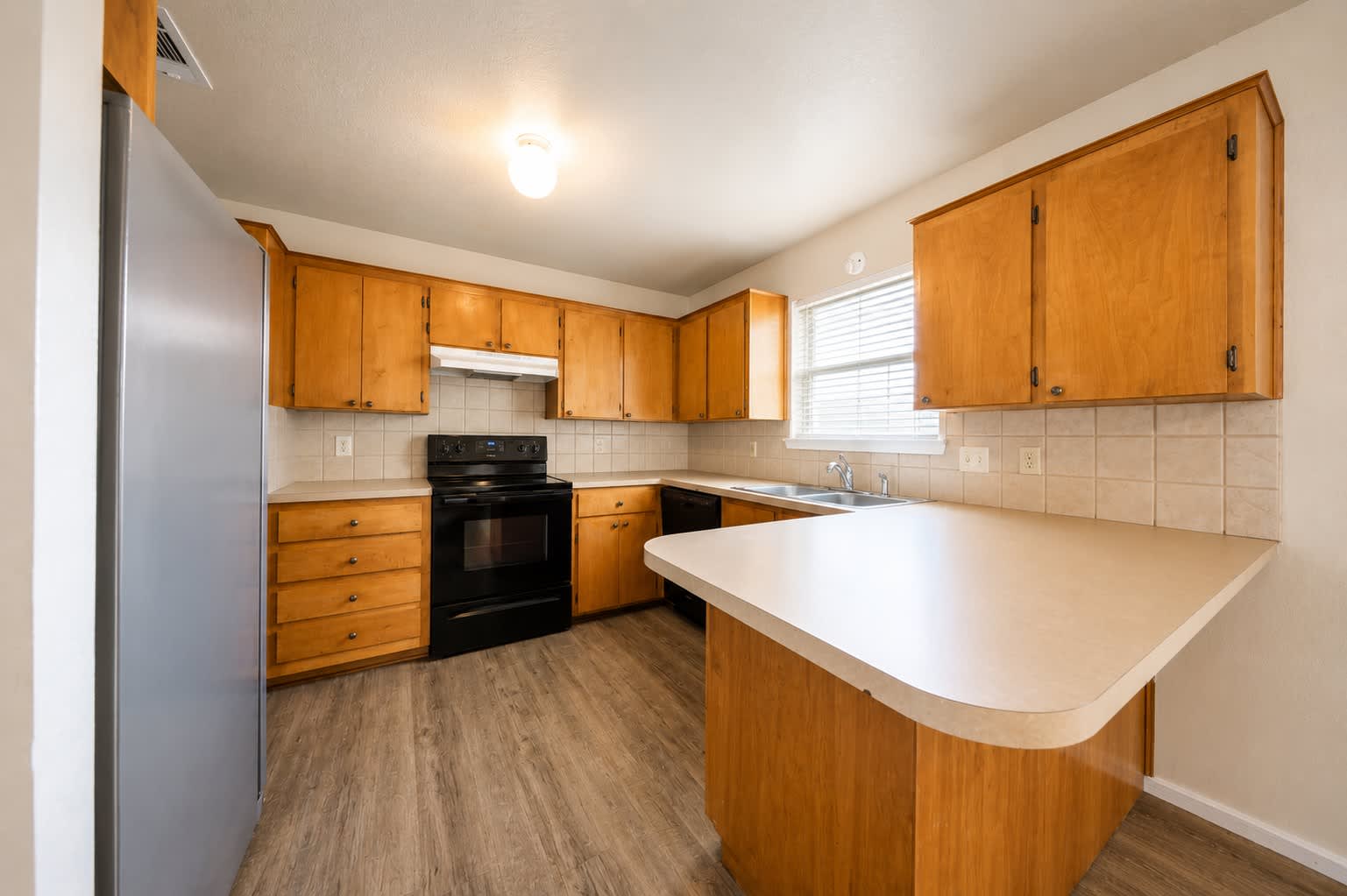 4208 Vicki Dr – photo 4
