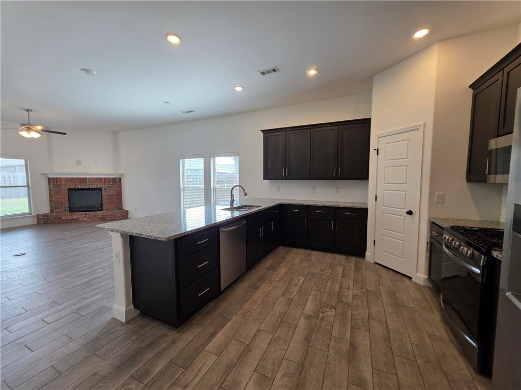 2405 Graham Lane – photo 4