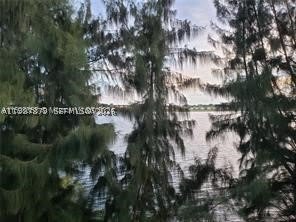 468 Ne 206Th Ln – photo 3