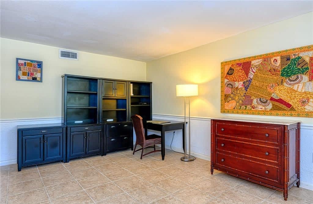 4290 Gulfstream Drive#5 – photo 3