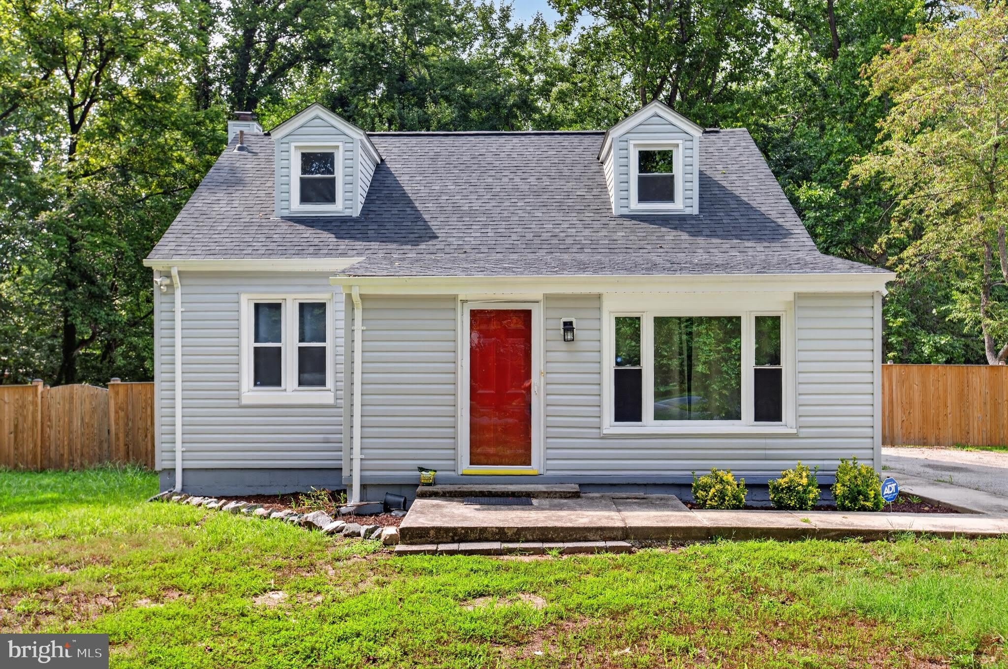 14925 SCHALL Road – photo 1