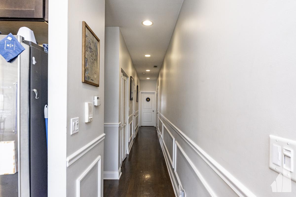 1402 W Grand Ave – photo 2